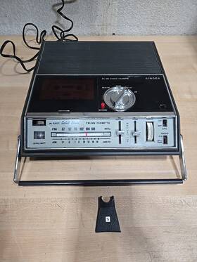 He-6030 Singer Vintage Fm/am Solid State Portable Radio Cassette Player Tested