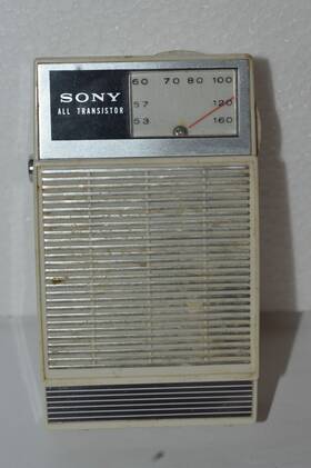 2r-22 Sony 6 Transistors Pocket Radio Made In Japan Sold As-is For Parts 1960s