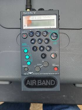 Ak896aair-8 Sony Vintage Psb/air/fm/am 4 Bands Air-8 Untested For Parts/repair With Holster