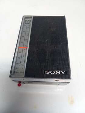 Tfm-825 Sony Vintage Am/fm Radio Great Japan 1964 For Parts Not Working