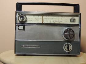 Tr-911 Sony Vintage Transistor 9 Super Sensitive Am/sw1/sw2 Radio 1962 In Box