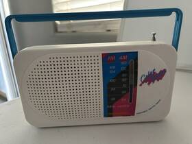 2204hwt Soundesign Sounddesign Am/fm Color Tuner Model Portable Radio 80 S