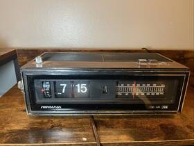 3480 Soundesign Vintage 1975 Model Am-fm Radio Roll Number Alarm Clock -works
