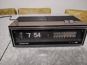3480c Soundesign Vintage Flip Clock Am/fm Radio Model Works Great