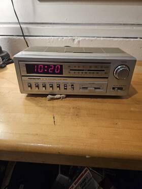 3675-a Soundesign Sounddesign Model #3675-a Clock Radio Am/fm Silver Tested&works 3675-a Soundesign Sounddesign Model #3675-a Clock Radio Am/fm Silver Tested&works