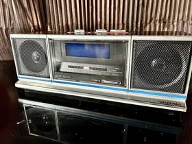 3797 Soundesign Soundeagn Model No. Clock Radio - Vintage