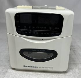 3818w Soundesign Am-fm / Clock Radio Model White Cube Cassette