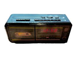 3840blk Soundesign Am/fm Alarm Clock Radio Cassette Player With Headphone Jack