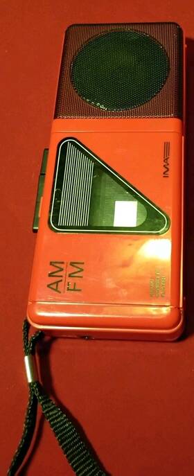 Rcp280 Soundesign Vintage Ima Model Red Radio Color Tunes 1988 Tested And Works Rare