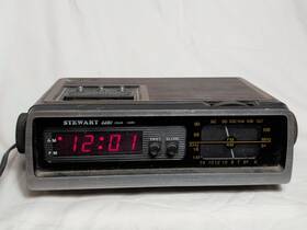 Lp-237 Stewart Vintage Led Clock Radio Am Fm Alarm Retro 70s 80s Mcm Collectible