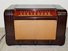 61t16 Stewart Warner 1940s Am Tube Radio Model Bakelite