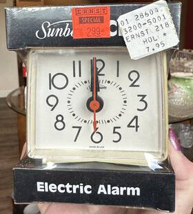 880-11 Sunbeam Vintage Electric Alarm Clock Still In Original Wrapping Marked 880-11 Sunbeam Vintage Electric Alarm Clock Still In Original Wrapping Marked