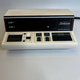 8812-5x Sunbeam Vintage Flip Clock Radio Model Dual Alarm Battery Backup Works 8812-5x Sunbeam Vintage Flip Clock Radio Model Dual Alarm Battery Backup Works