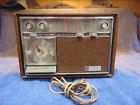 T2245a General Electric Vintage Ge Solid State Radio Old Wood Grain