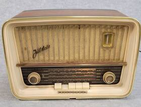 5061w Telefunken Vintage Jubilate Am/fm/sw Tube Radio German For Parts Only