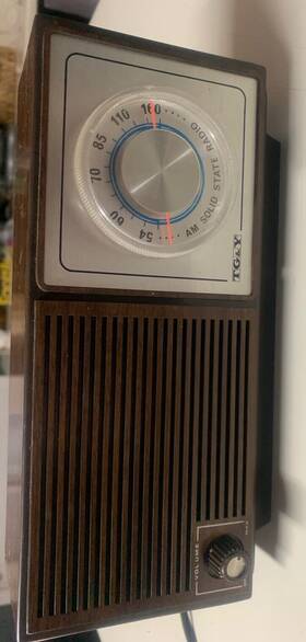 R-4398 Tg&y Vintage 1970 S Am Radio Hong Kong Works Wood Grained Model Retro