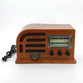 01077 Thomas Collectors Edition Winston Select Am Fm Cassette Radio Model 1946 Working