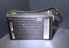 10m-890f Toshiba Fm-am 2 Band Radio Vintage Used Not Tested
