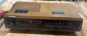 Rc-7180f Toshiba Vintage Radio Am-fm Clock Working
