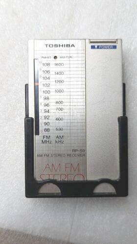 Rp-s9 Toshiba Pocket Radio Japan Am/fm Stereo / Mono Walkman Tested And Working