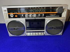Rt-75s Toshiba Bombeat 75 Fm/am/sw Cassette Recorder Boombox Rare - Please Read Rt-75s Toshiba Bombeat 75 Fm/am/sw Cassette Recorder Boombox Rare - Please Read