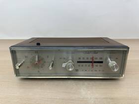 Rk-808 Triumph Rk808 Vintage Model Solid State Am/fm Table Top Clock Radio With Alarm Rk-808 Triumph Rk808 Vintage Model Solid State Am/fm Table Top Clock Radio With Alarm