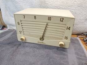 D-2103a Truetone Vintage Am Tube Radio Model D -2103a Ivory Superheterodyne