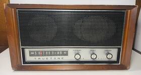 Truetone Dc1418 Vintage Tube Am Radio 16.5 Inch Wide