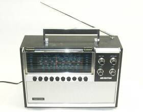 Mnm3386a-37 Truetone Vtg Ac-dc Solid State Multi-band Radio Same As Midland Aircastle 10-561
