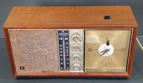 Nyt-2754-b-76 Truetone Vintage Solid State Fm/am Radio Telechron Clock Wood Alarm Japan Tested
