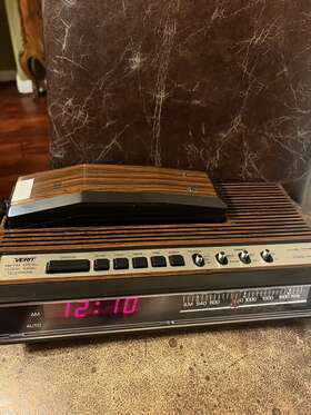 Tl-662 Verit Tl662 Vtg Mcm Digital Alarm Clock/radio/phone Model Collectible-working
