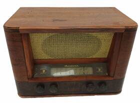 74br-1812a Wards Airline Vintage Model Am/fm Tabletop Radio - Read Description