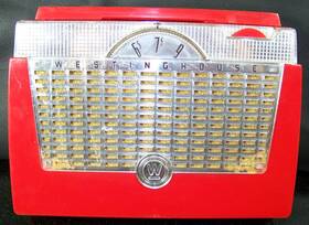 H-496p4 Westinghouse Vintage 1950s Radio Model Portable Tube Red Am