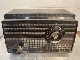 H-499t5a Westinghouse Vintage Radio Model Black Case Untested No Plug