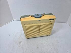 H-599p4 Westinghouse Rare Blue Green And White Retro Portable Tube Radio