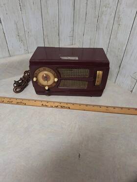 H355t5 Westinghouse Vintage Radio