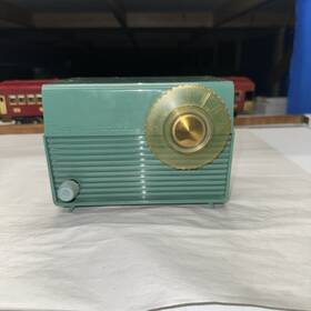 H381t5 Westinghouse Vintage 1953 Green Radio Working Condition