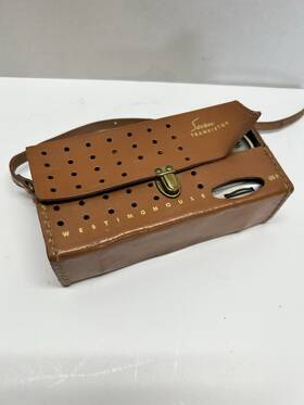 H588p7 Westinghouse Vintage Seven Transistor Radio Unbreakable Case Japan 1960s