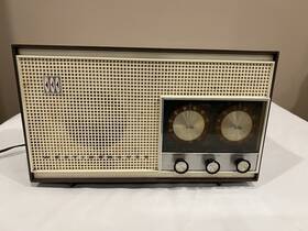 H762n7a Westinghouse Vintage Model -am/fm Radio Tested