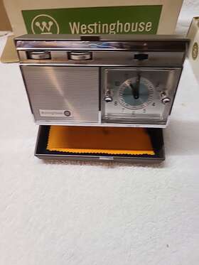 H968pla Westinghouse Vintage Travel Clock Am Radio