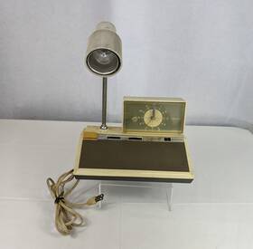 H972xl Westinghouse Vtg Mcm Clock Radio Desk Lamp Model Solid State Lumina Serie