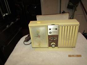 Rfl4057c Westinghouse Rlf4057c Vintage Fm/am Clock Desk Radio Bisque White Repair Parts