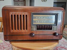 Wr-184 Westinghouse Vintage 1940 Radio Powers Up / No Reception Parts Or Repair