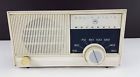 Xt6ce Motorola Vintage Mcm Solid State Am Radio Model Tabletop Transistor