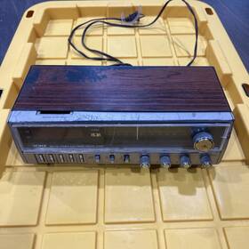 R5233 Yorx Model 8 Track Radio Alarm Clock - Turns On Works Read Des