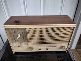 2631w Zenith Vintage Solid State Clock Radio Am/fm 1960s Cream White Retro Working