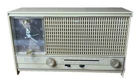 A-462-l Zenith Vintage Solid State Am/fm Alarm Clock Radio Model Working