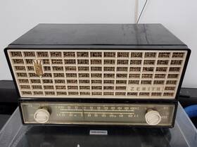 A724g Zenith Vintage Am/fm Tube Radio Model Black Bakelite Nice Working