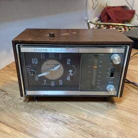 C-466w Zenith Vintage Radio C466w Fm Am Afc Mid Century Mcm Desk Solid State Cool Works