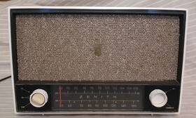 Zenith C724w Vintage 1959 Model 7-tube Am/fm Tube Radio Tested See Details